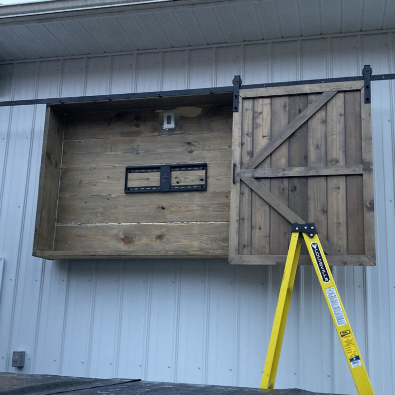 Outdoor TV Cabinet with Barn Doors Downloadable Building Plan - DIY 