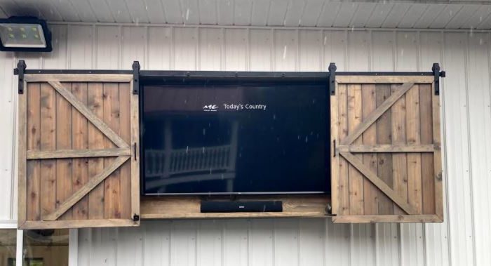 Outdoor Tv Cabinet With Barn Doors Downloadable Building Plan Diy
